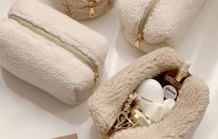 Осіння косметичка: важливі зміни у догляді за шкірою та волоссям